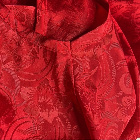 PRIVATE LUXURIES | Floral Metallic Nightgown - Picture 3 of 7